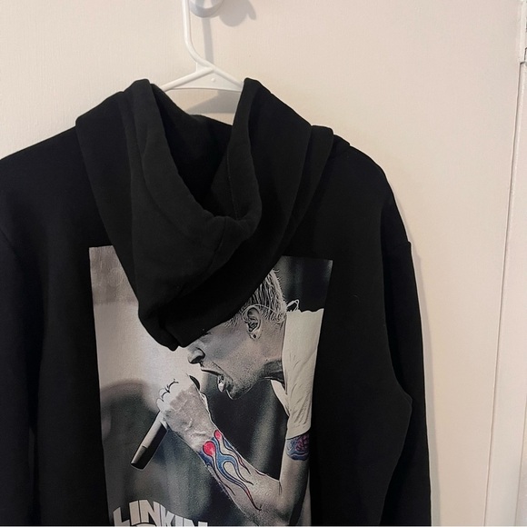 Linkin Park Darkia Chester Bennington Pullover Hoodie Tour Merch Band Tee Medium - Picture 8 of 8